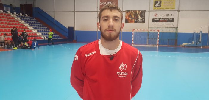 Aarón González, jugador Agustinos